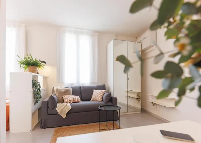 Bravissimo Fellini Apartamento *